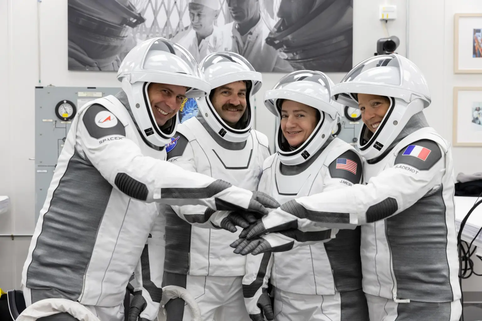 O Retorno da Crew-12: O Que a NASA Realmente Investigou na Fronteira do Espaço