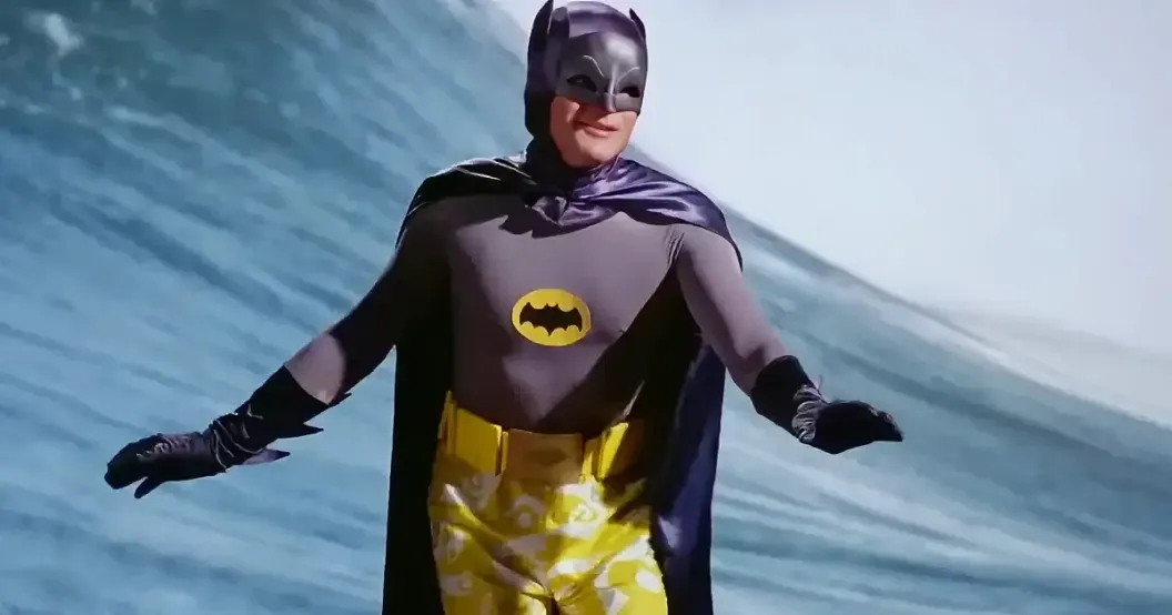 O Episódio de Batman que Adam West Detestou: O Mistério do 'Surf's Up, Joker's Under'
