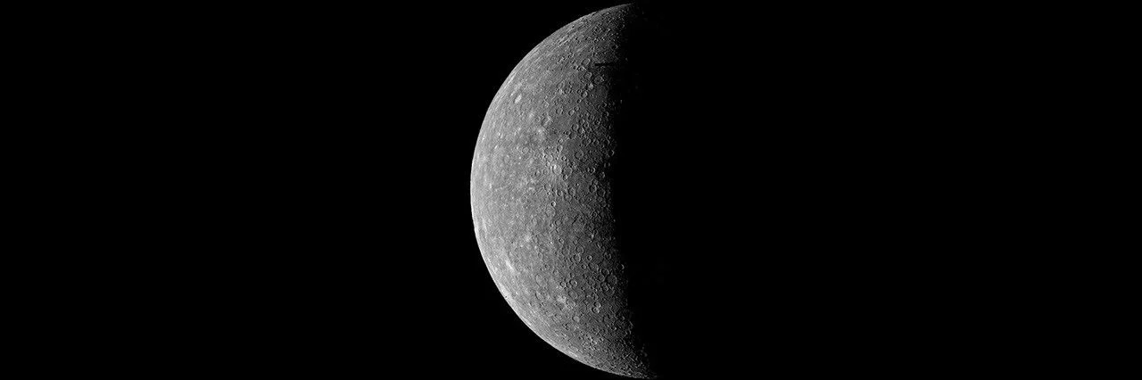 O Enigma de Mercúrio: Por que o planeta mais próximo do Sol nos desafia?
