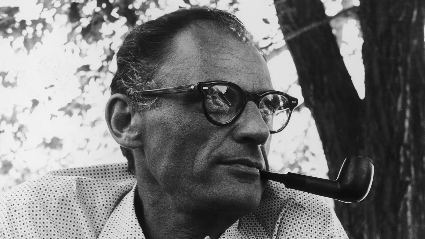 Antes da Glória: Os Empregos Inusitados de Arthur Miller que Ninguém Conhece