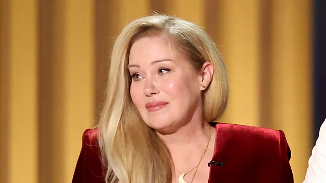 O Mistério do Erro Médico de Christina Applegate Que Intrigou a Web