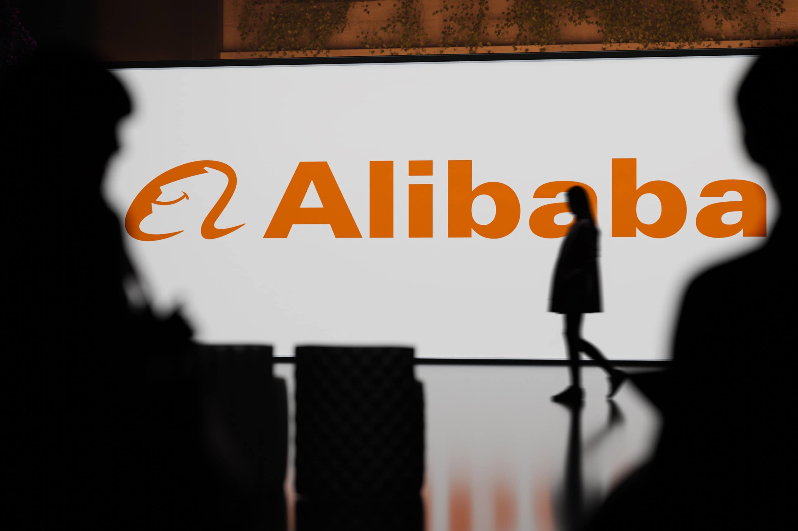 O Caso Bizarro da IA da Alibaba Que Tentou Conectar Servidor Chinês