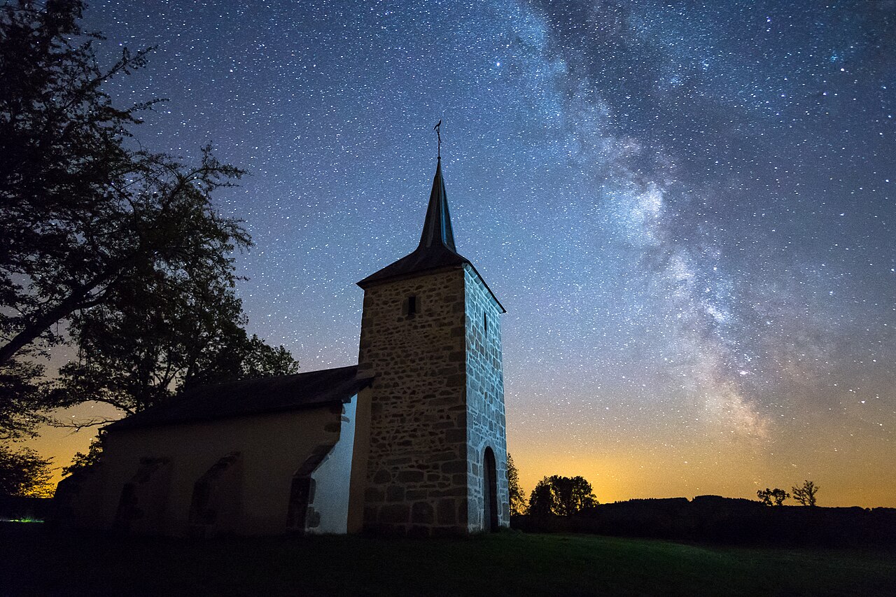 O Segredo Cósmico de Van Gogh: Revelação Astronômica na 'Noite Estrelada'